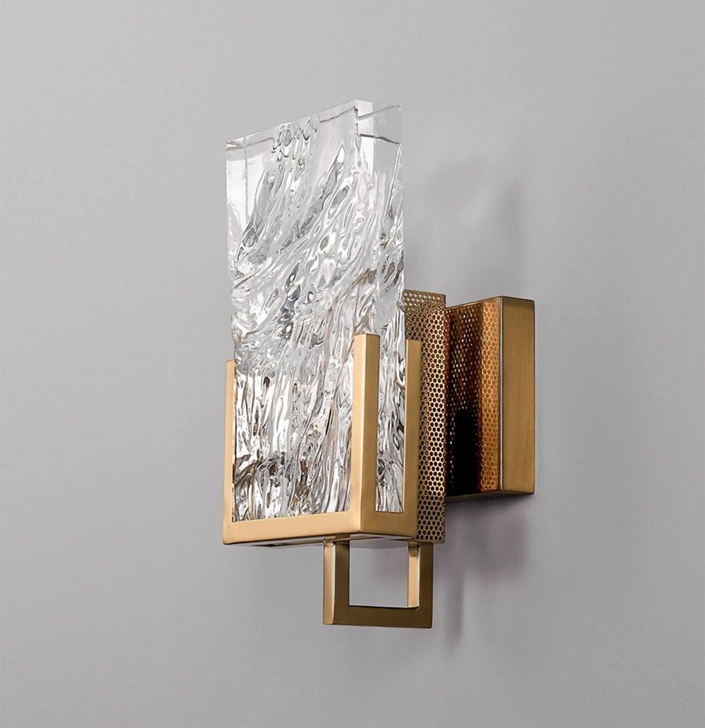 Ice Crystal Wall Lamp | Crystal Glass | Brass Finish