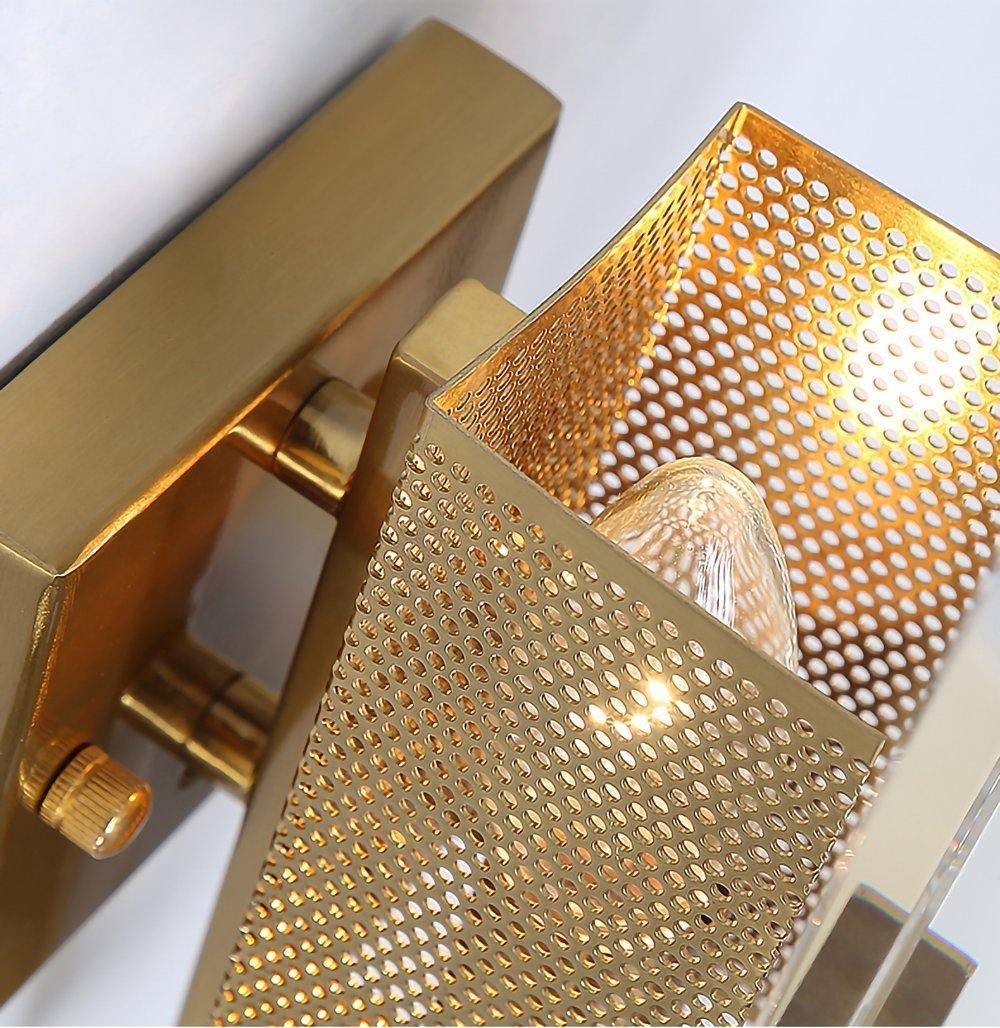 Ice Crystal Wall Lamp | Crystal Glass | Brass Finish