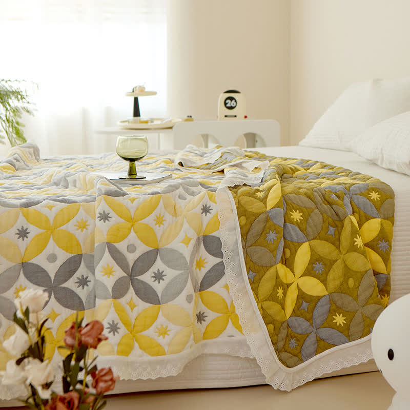Bamboo Fiber Quilt | Floral Lace Edge | Full & Queen Sizes
