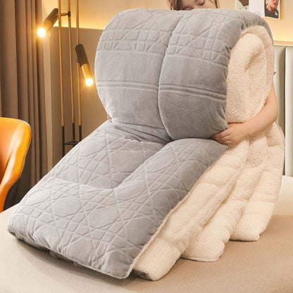 Plush Fleece Blanket | Thick Polyester | Full, Queen, King Sizes