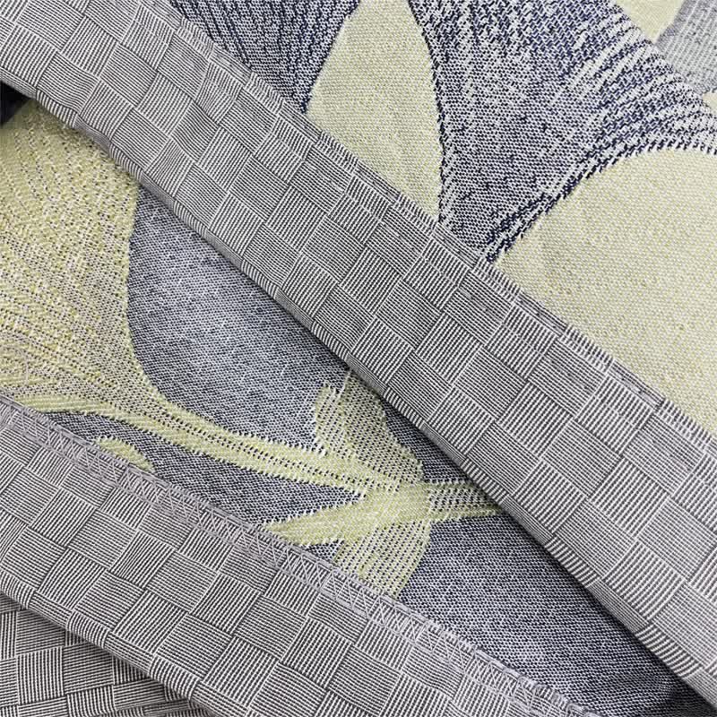 Ginkgo Leaf Reversible Quilt | 70% Cotton & 30% Soybean Fiber | Full/Queen/King Sizes