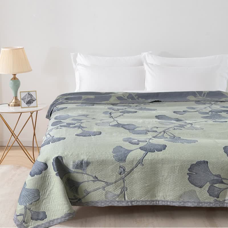 Ginkgo Leaf Reversible Quilt | 70% Cotton & 30% Soybean Fiber | Full/Queen/King Sizes