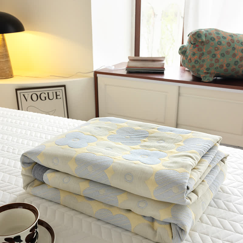 Cotton Gauze Quilt Set | Floral Print | Queen Size with 2 Pillowcases