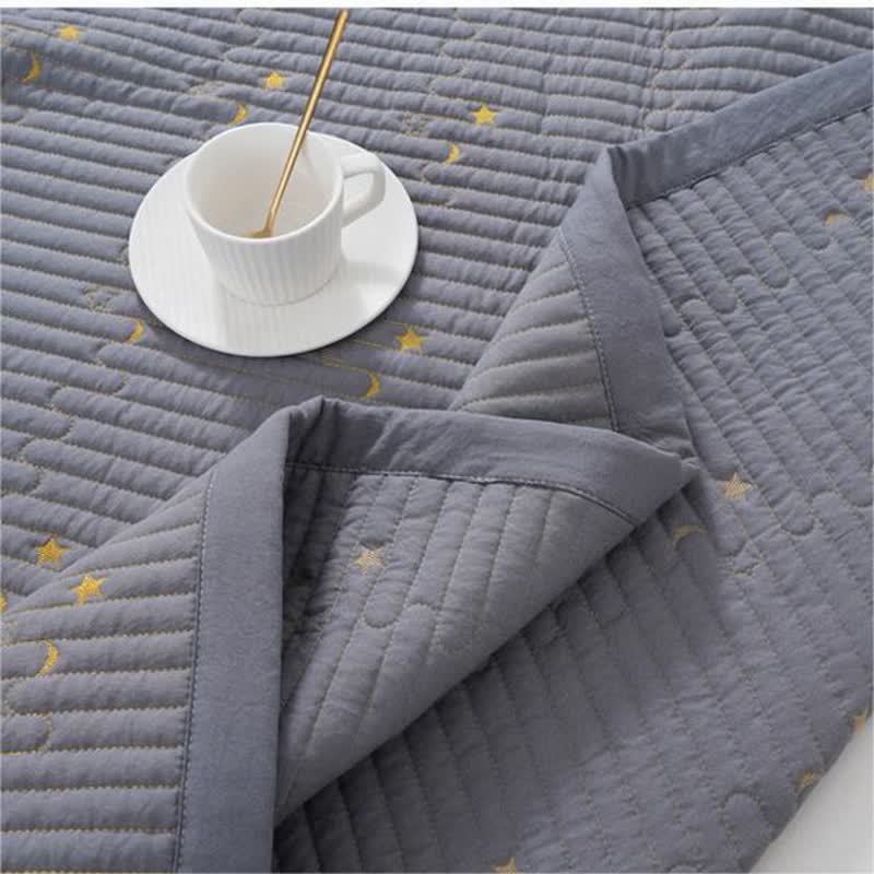 Moon & Star Quilt Set | Premium Polyester | Queen Size, 2 Pillowcases