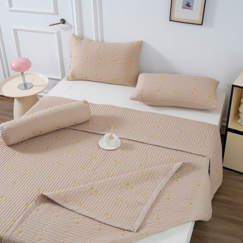 Moon & Star Quilt Set | Premium Polyester | Queen Size, 2 Pillowcases