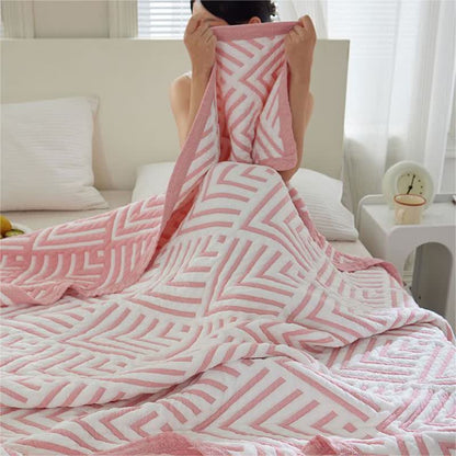 Pure Cotton Reversible Quilt | Geometric Pattern | Full/Queen Size