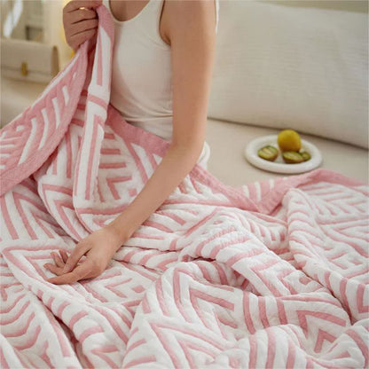 Pure Cotton Reversible Quilt | Geometric Pattern | Full/Queen Size