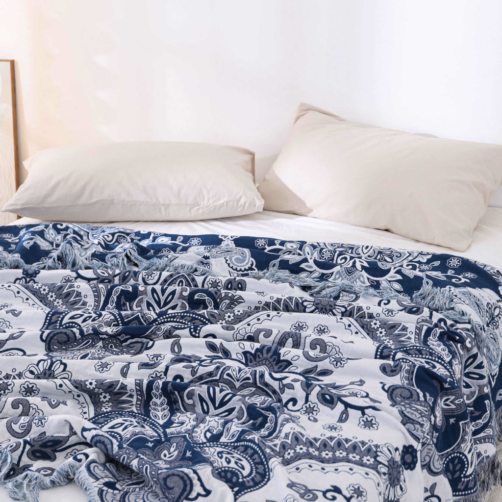 Cotton Quilt | Retro Paisley Design | Full/Queen Size