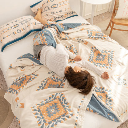 Bohemian Geometric Quilt | 100% Cotton | Full & Queen Sizes