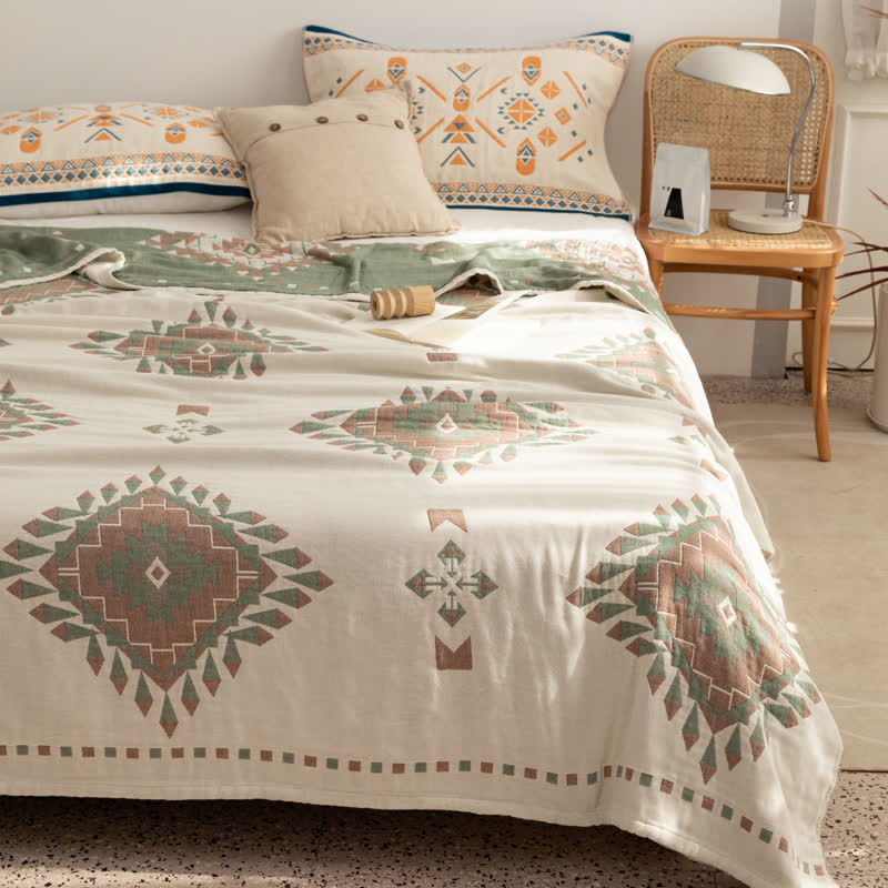 Bohemian Geometric Quilt | 100% Cotton | Full & Queen Sizes