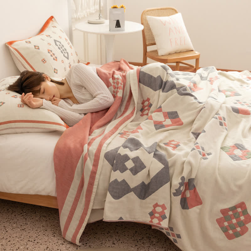 Geometric Cotton Gauze Quilt | Eco-Friendly Multi-Color Design | Full/Queen Size