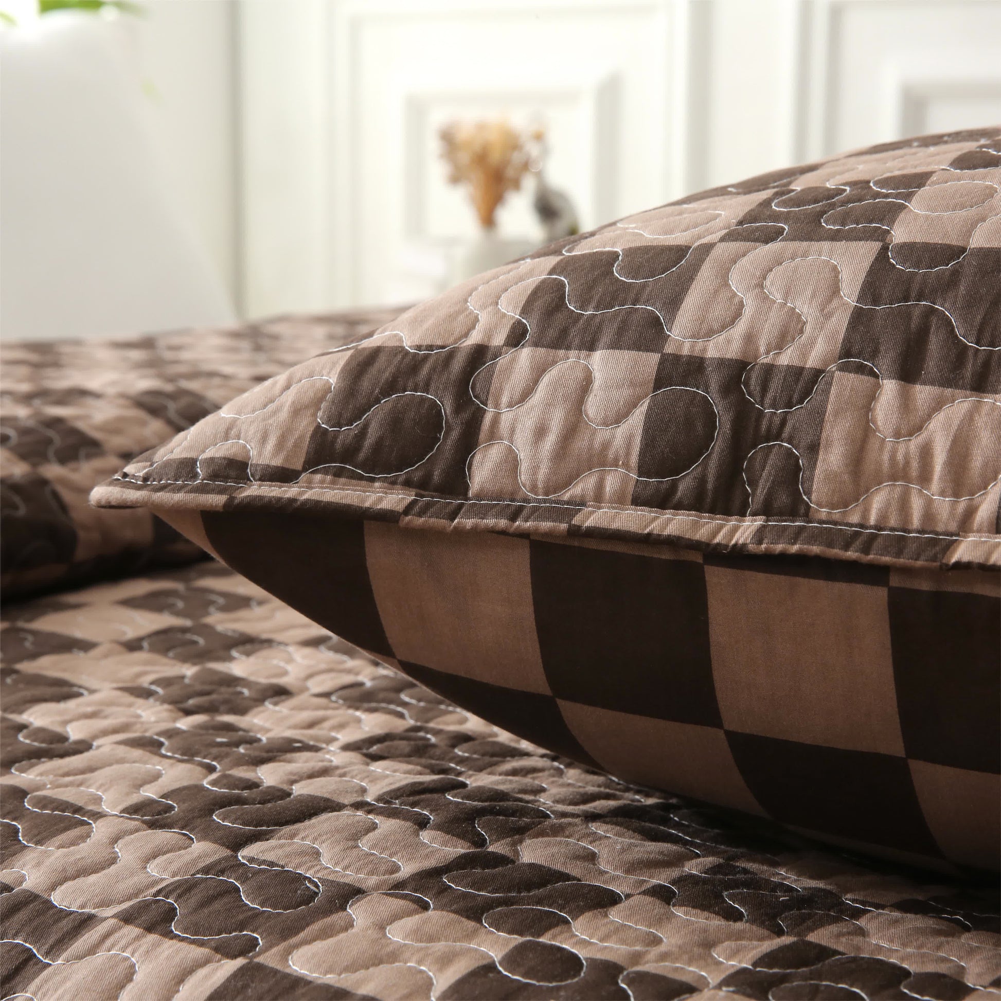 Checkerboard Quilted Bedding Set | 100% Pure Cotton | Quilt & Pillowcases