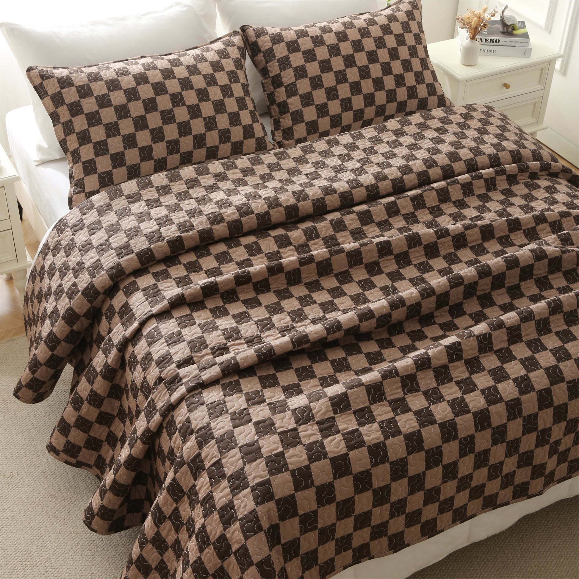 Checkerboard Quilted Bedding Set | 100% Pure Cotton | Quilt & Pillowcases