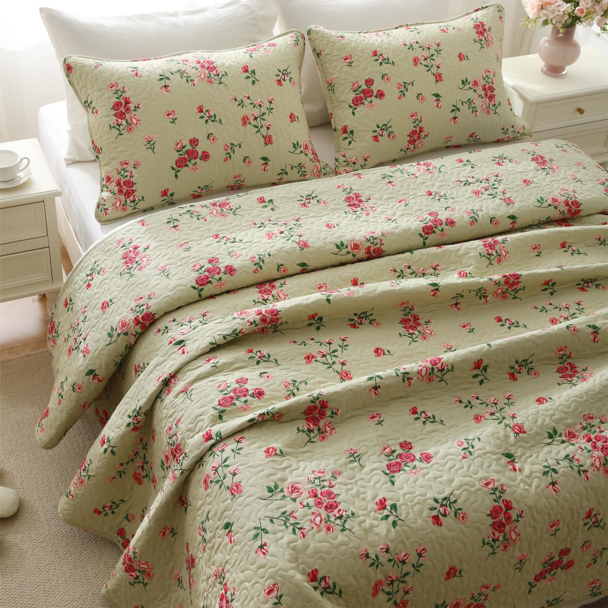 Rose Quilted Cotton Bedding Set | 100% Premium Cotton | Available in Full, Queen, King Sizes