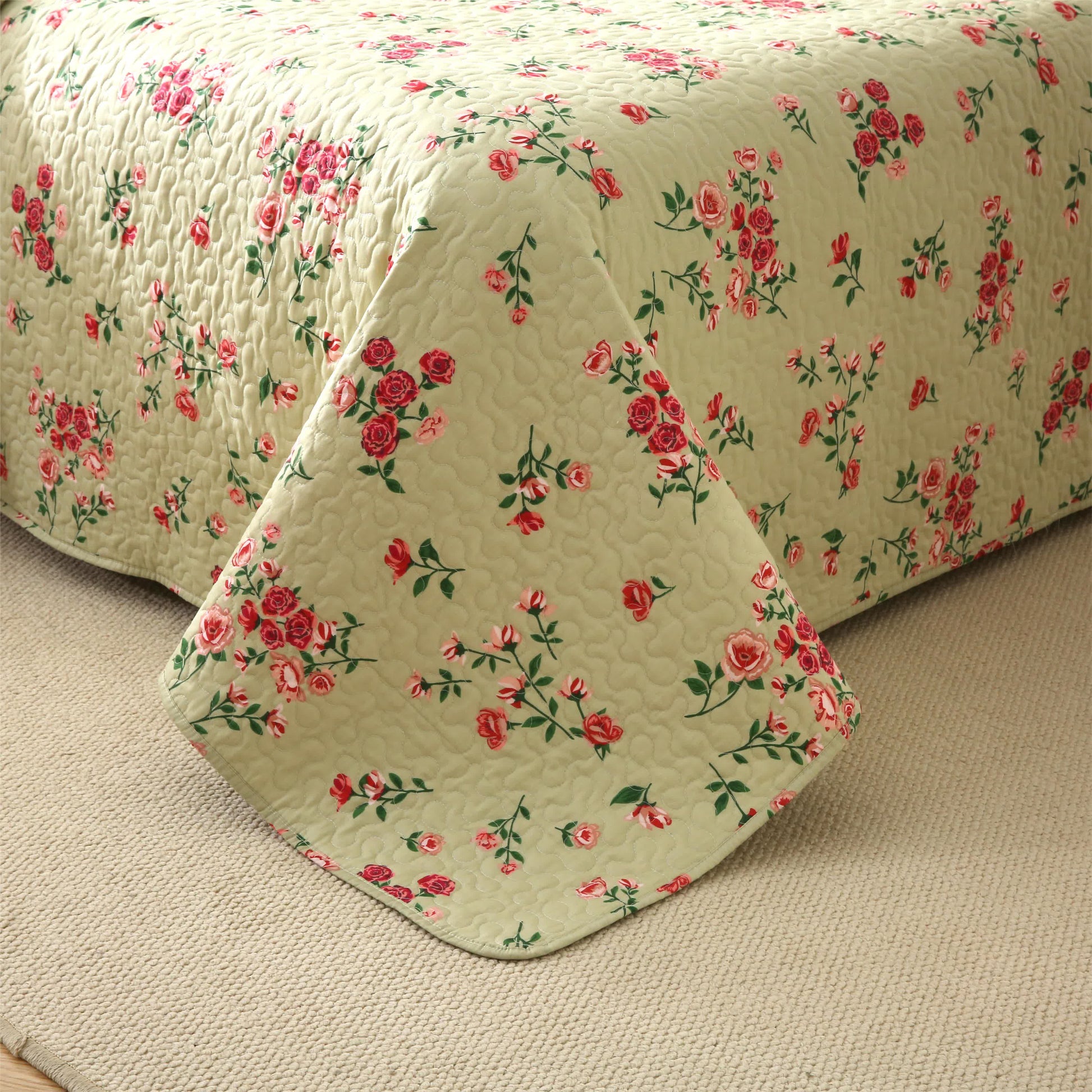 Rose Quilted Cotton Bedding Set | 100% Premium Cotton | Available in Full, Queen, King Sizes