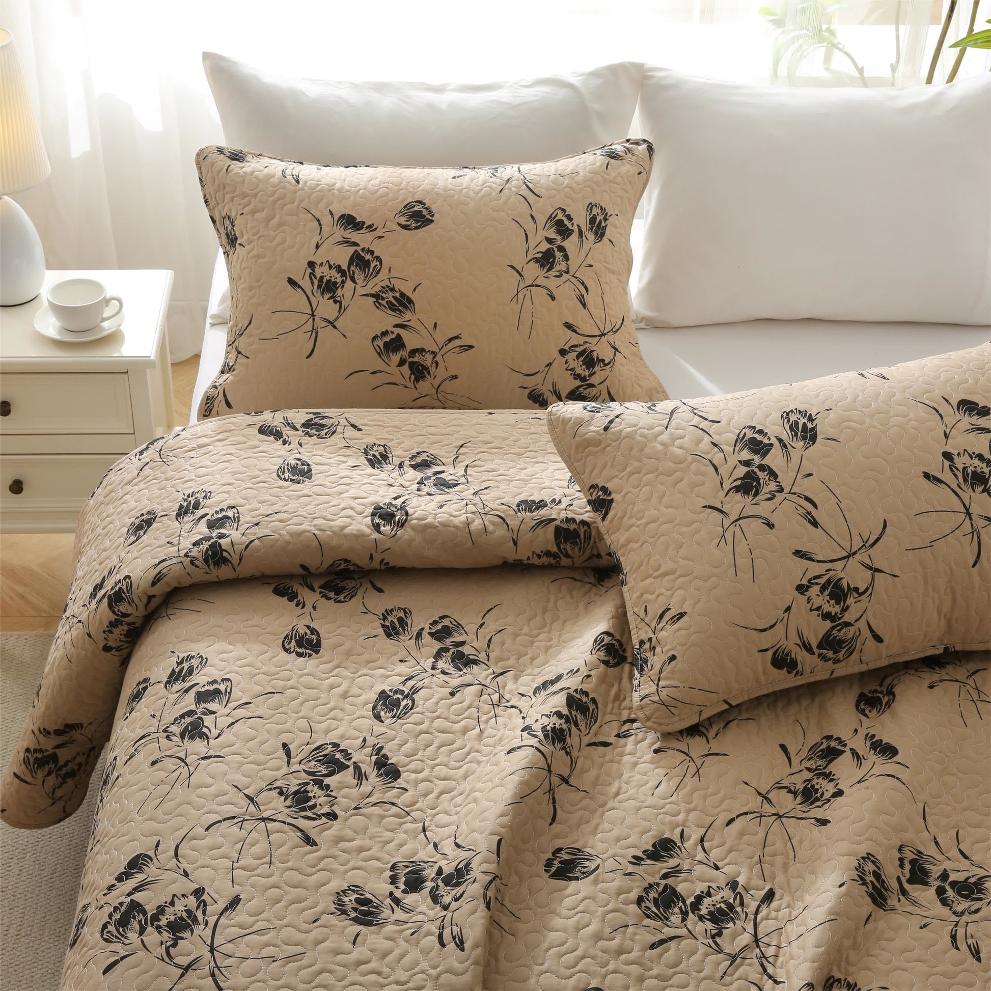Floral Bedding Set | 100% Cotton | Quilt & Pillowcases