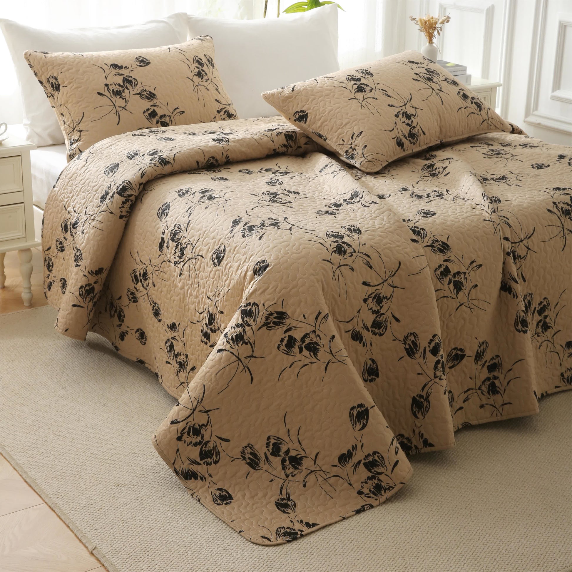 Floral Bedding Set | 100% Cotton | Quilt & Pillowcases