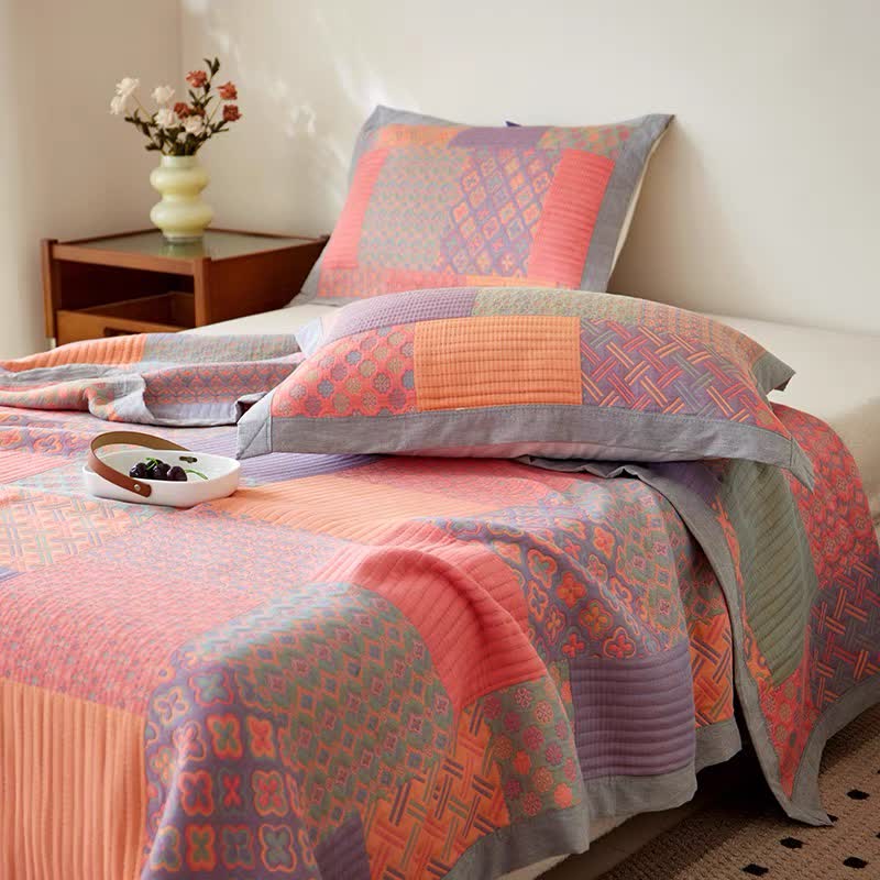 Cotton Gauze Summer Quilt | Lightweight & Breathable | Reversible Retro Design