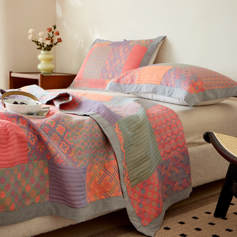 Cotton Gauze Summer Quilt | Lightweight & Breathable | Reversible Retro Design
