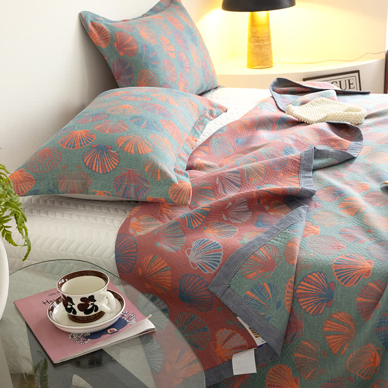 Colorful Cotton Gauze Quilt | Breathable 3-Layer Design | Available in Queen, Cal King, and King Sizes