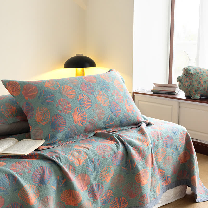 Colorful Cotton Gauze Quilt | Breathable 3-Layer Design | Available in Queen, Cal King, and King Sizes