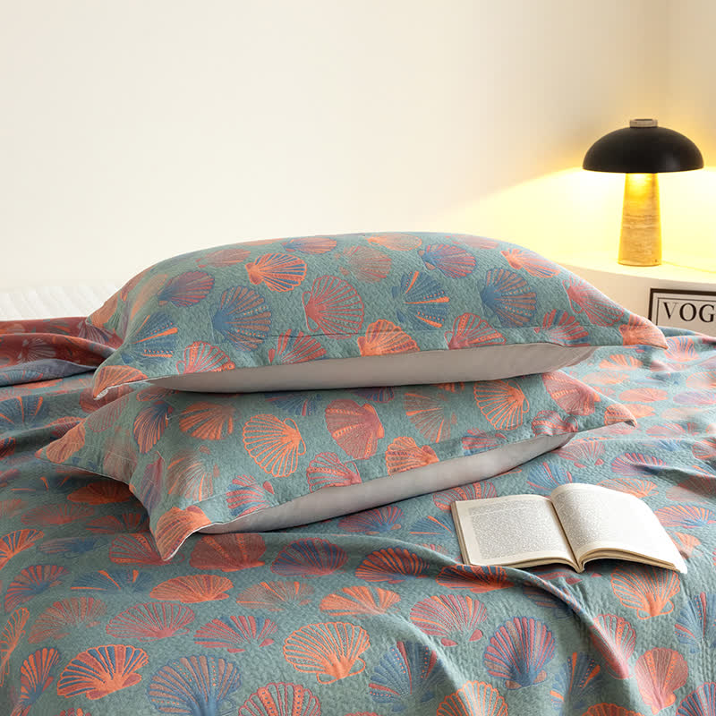 Colorful Cotton Gauze Quilt | Breathable 3-Layer Design | Available in Queen, Cal King, and King Sizes