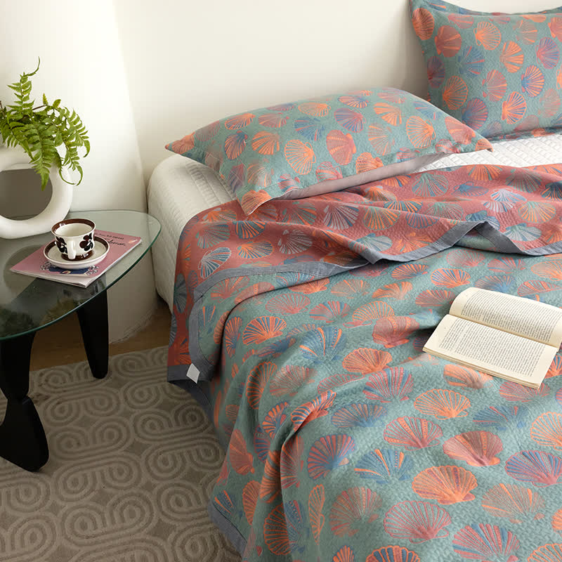 Colorful Cotton Gauze Quilt | Breathable 3-Layer Design | Available in Queen, Cal King, and King Sizes