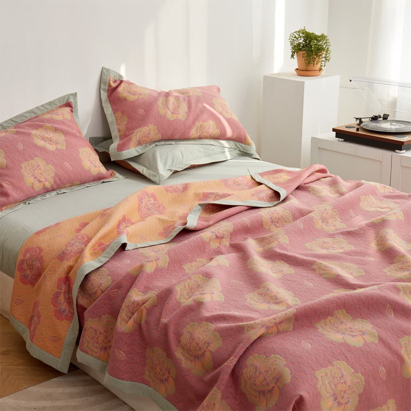 Cotton Gauze Quilt | Exquisite Peony Prints | Queen Size with Pillowcases