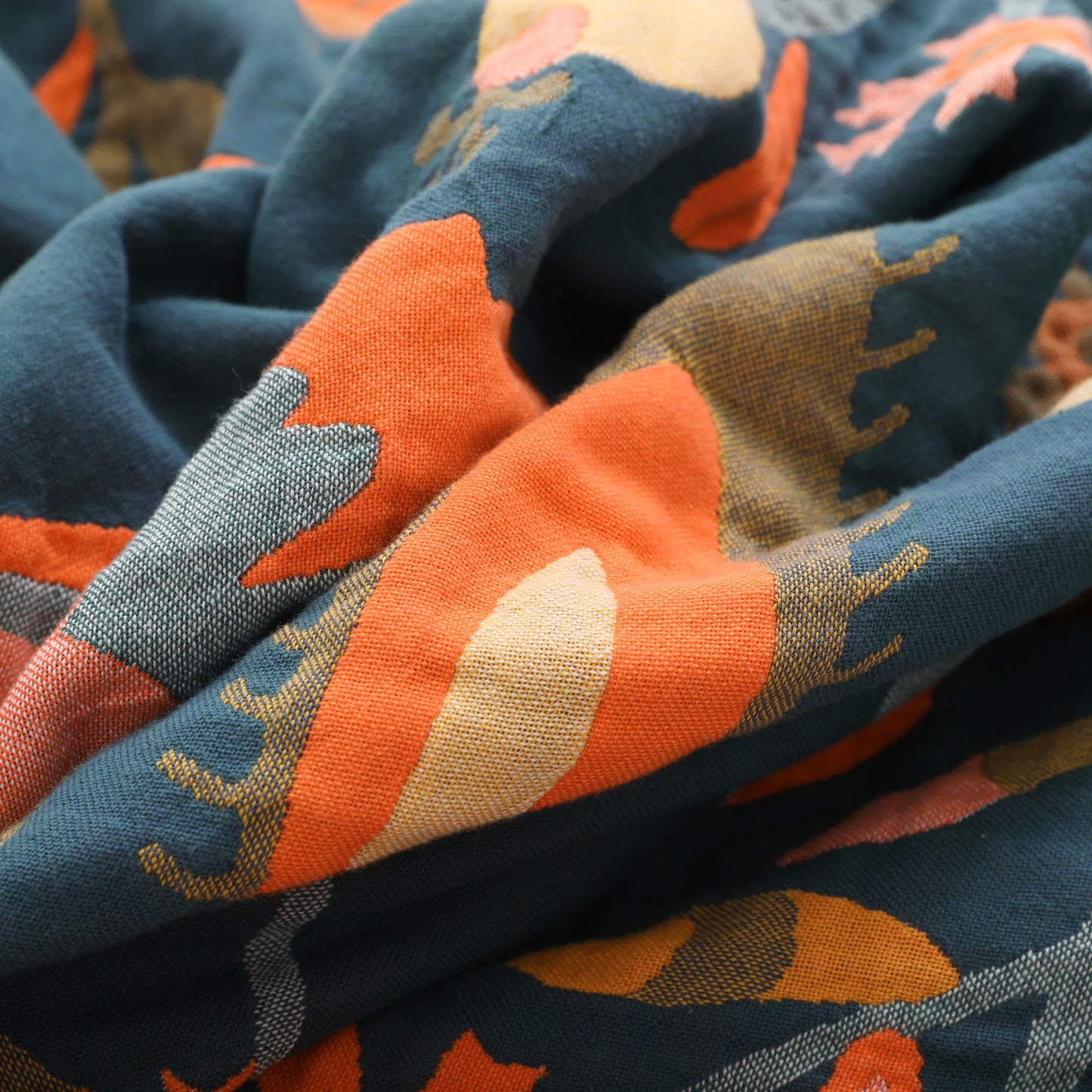 Cotton Gauze Quilt | Eco-Friendly Tassels | Full/Queen Size