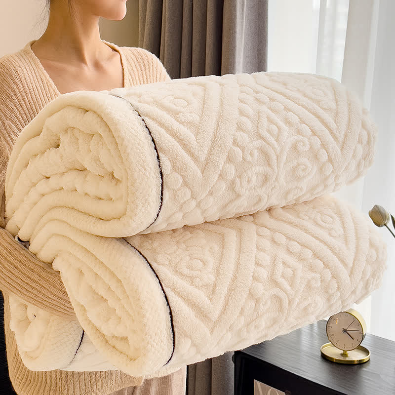 Double-Sided Fleece Blanket | Plush Polyester | Full/Queen Size