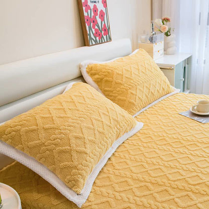 Diamond Texture Fleece Pillowcases | Soft Polyester | Set of 2