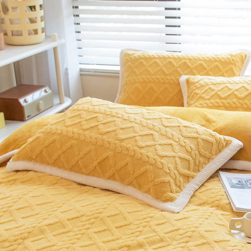 Diamond Texture Fleece Pillowcases | Soft Polyester | Set of 2