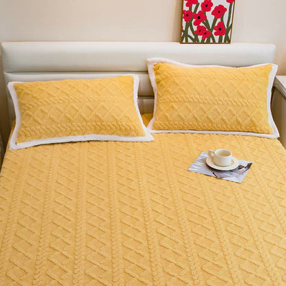 Diamond Texture Fleece Pillowcases | Soft Polyester | Set of 2