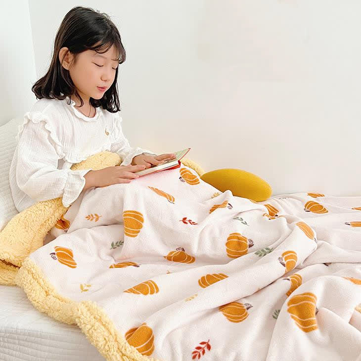 Pumpkin Sherpa Throw Blanket | Luxuriously Soft Polyester | Multiple Sizes