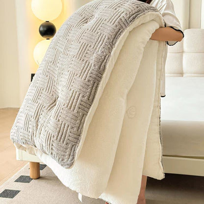 Fluffy Fleece Winter Blanket | Double-Sided Microfiber Velvet | Available in Twin, Full, Queen, King Sizes