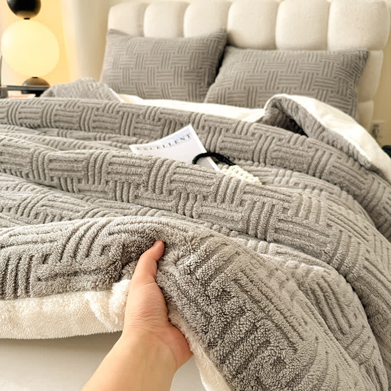 Fluffy Fleece Winter Blanket | Double-Sided Microfiber Velvet | Available in Twin, Full, Queen, King Sizes