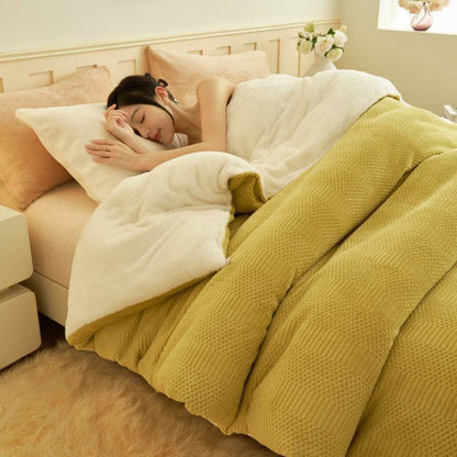 Winter Quilt Blanket | Thick Warm Polyester | Twin, Full, Queen, King Sizes
