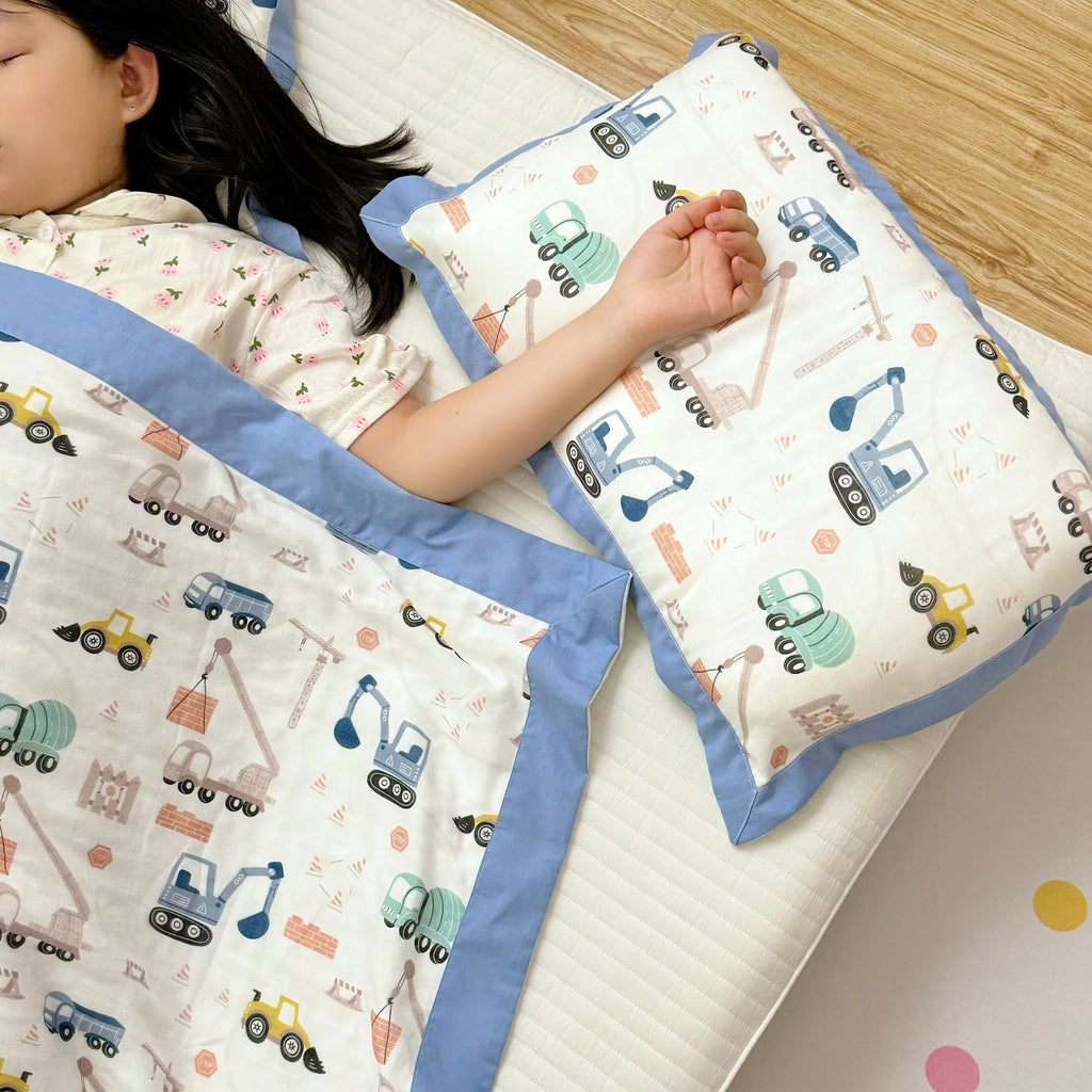 Toddler Quilt | Bamboo Fiber & Cotton | Cartoon Truck Design