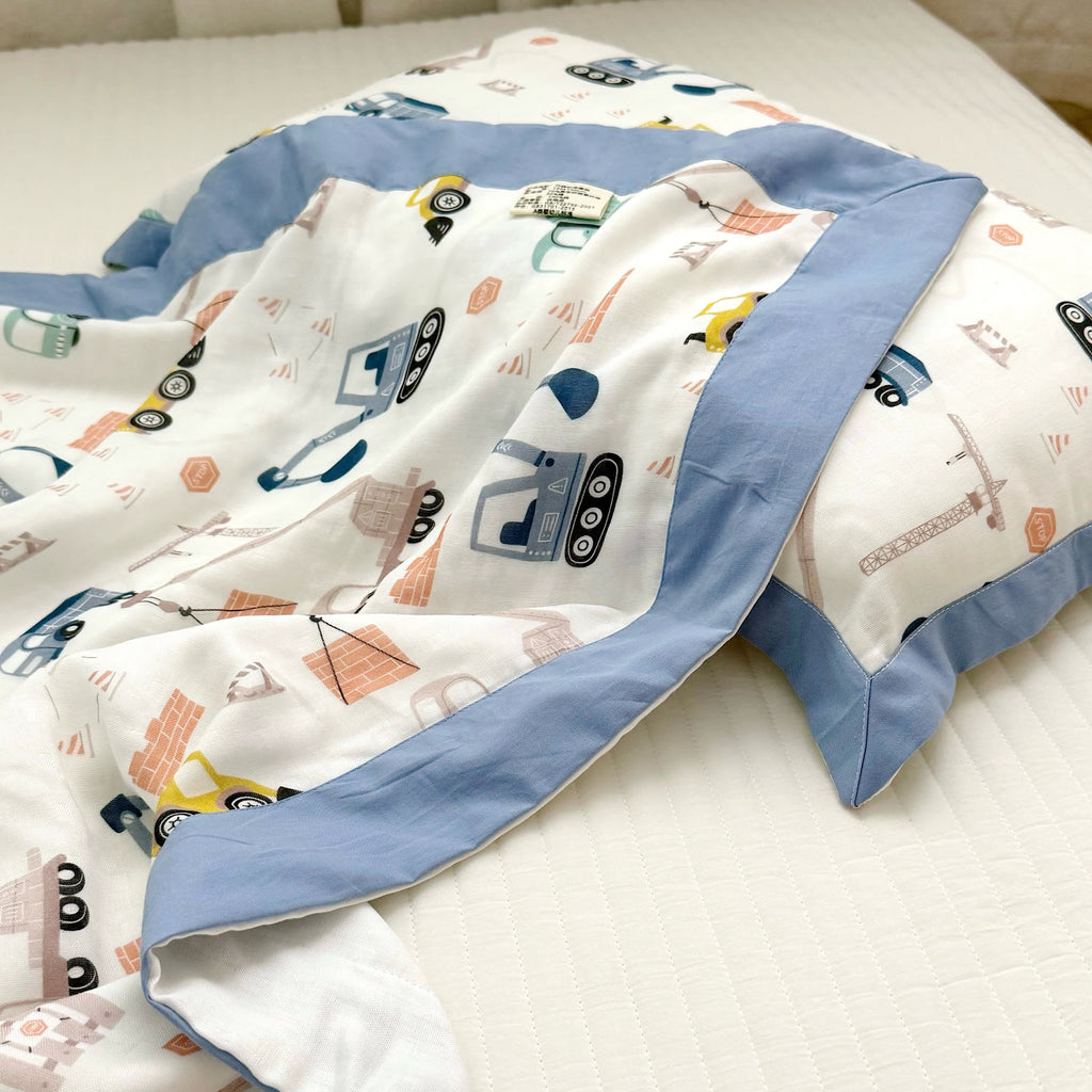 Toddler Quilt | Bamboo Fiber & Cotton | Cartoon Truck Design