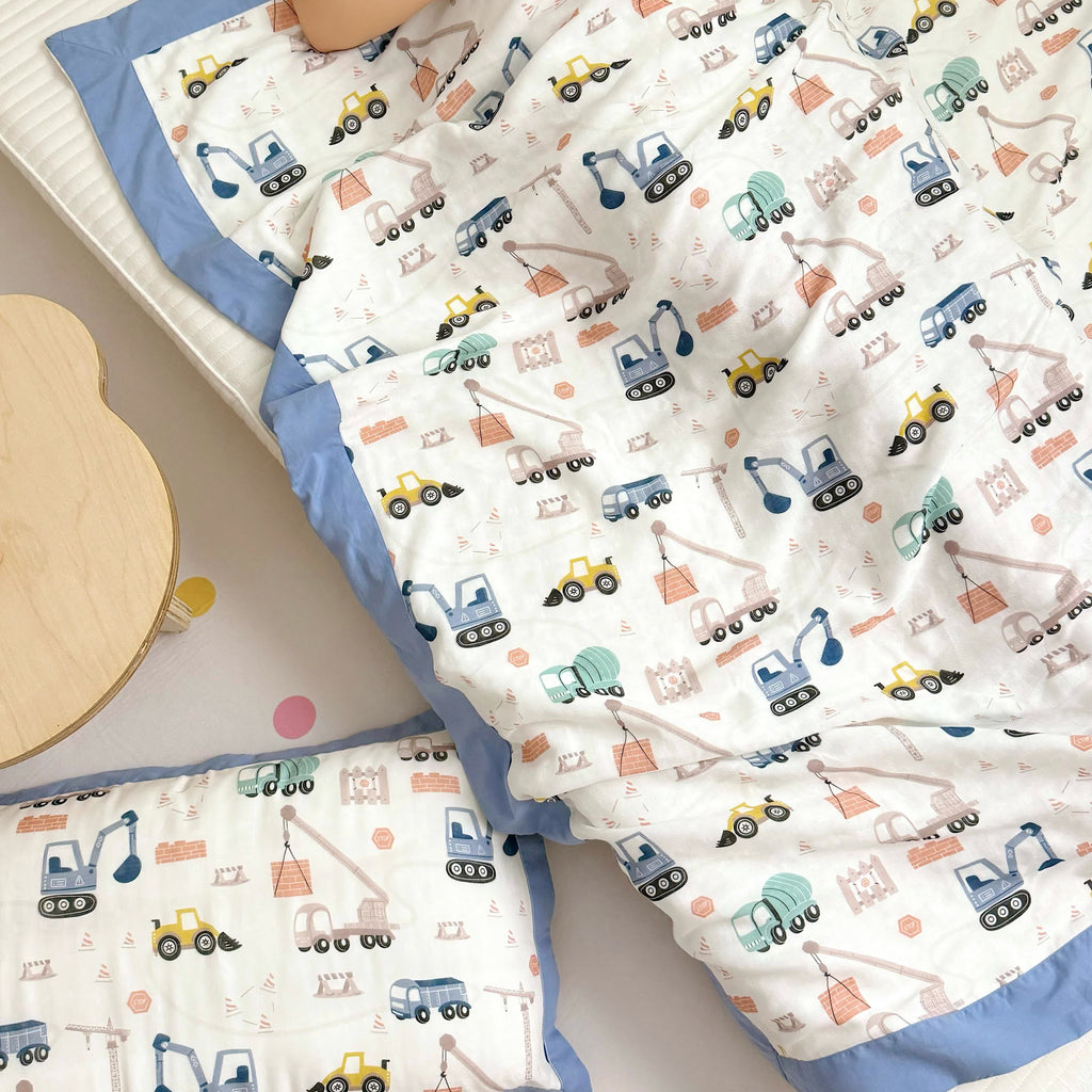 Toddler Quilt | Bamboo Fiber & Cotton | Cartoon Truck Design