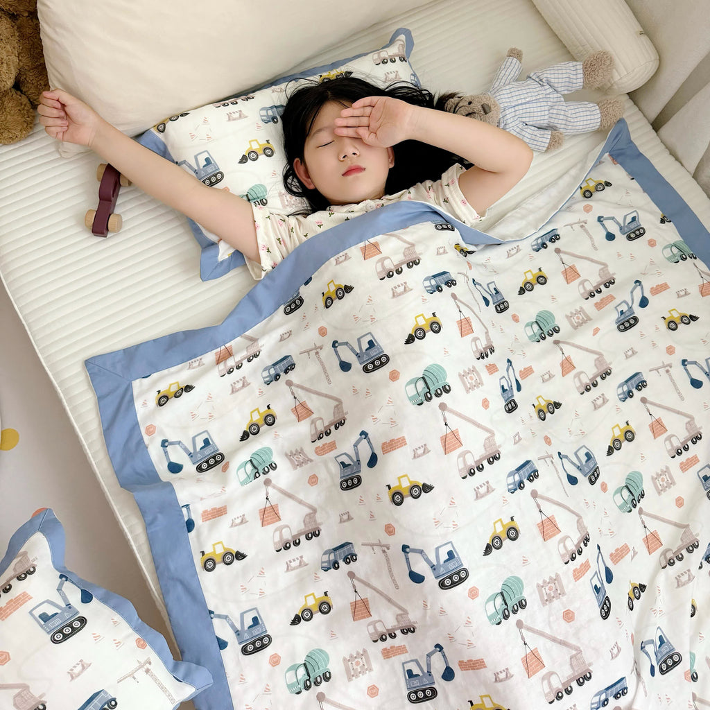 Toddler Quilt | Bamboo Fiber & Cotton | Cartoon Truck Design
