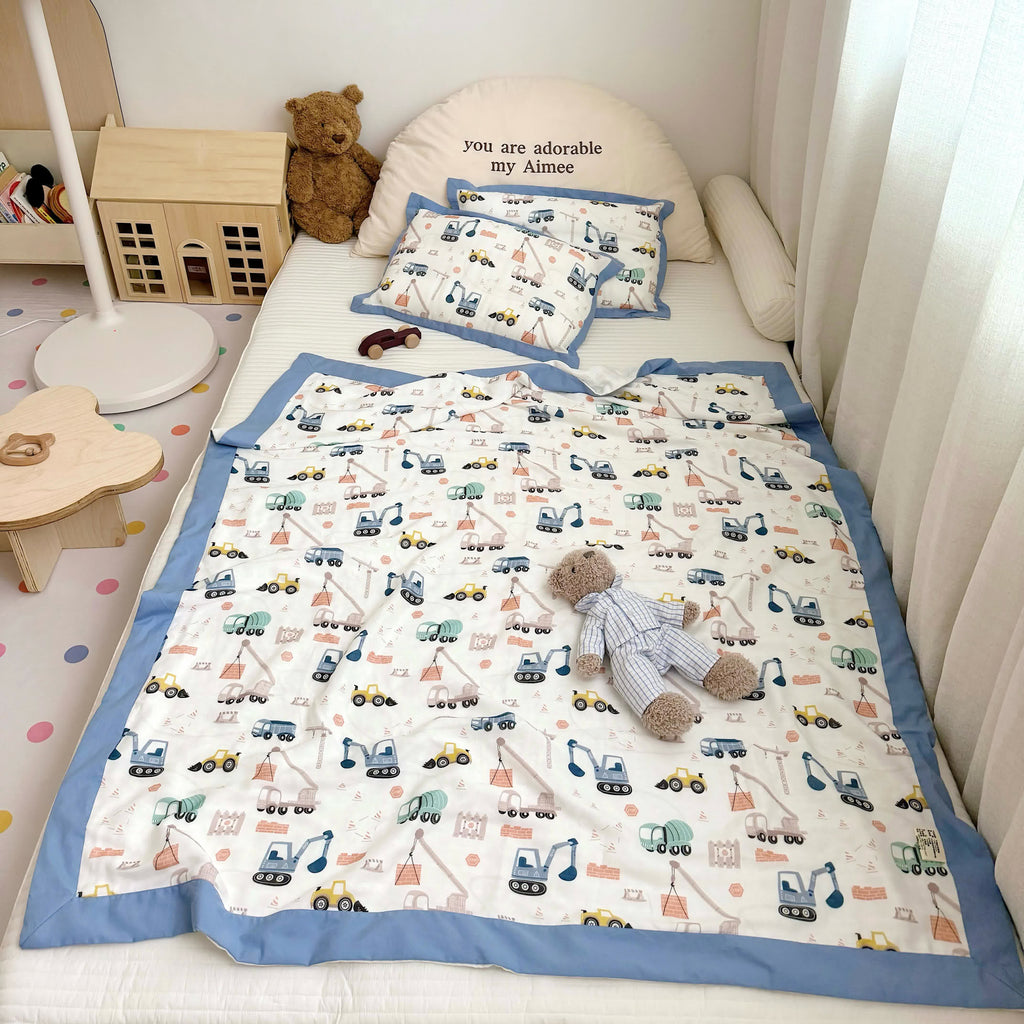 Toddler Quilt | Bamboo Fiber & Cotton | Cartoon Truck Design