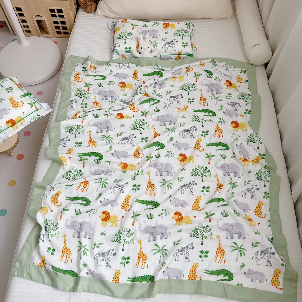 Toddler Quilt | Bamboo Fiber | Jungle Animals Design