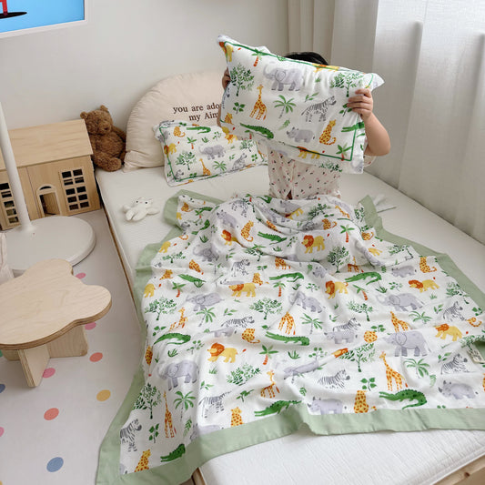 Toddler Quilt | Bamboo Fiber | Jungle Animals Design