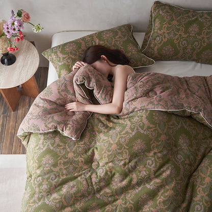 Retro Jacquard Quilt | Cotton & Cashmere Blend | Queen Size