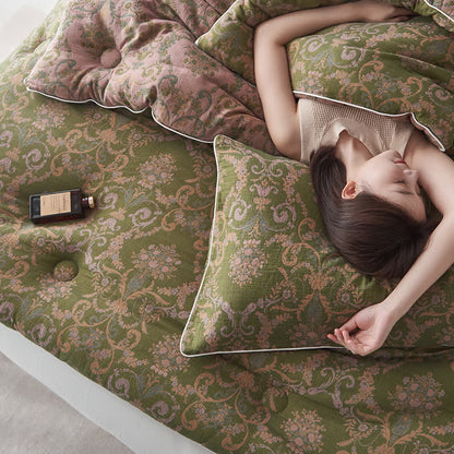 Retro Jacquard Quilt | Cotton & Cashmere Blend | Queen Size