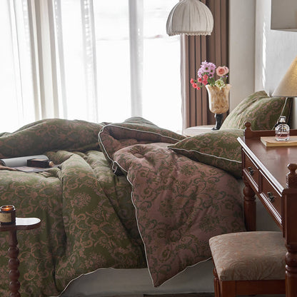 Retro Jacquard Quilt | Cotton & Cashmere Blend | Queen Size