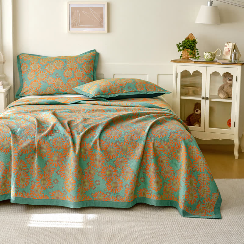 Cotton Gauze Quilt | Reversible Yarn-Dyed Daisy Print | Full, Queen, King Sizes