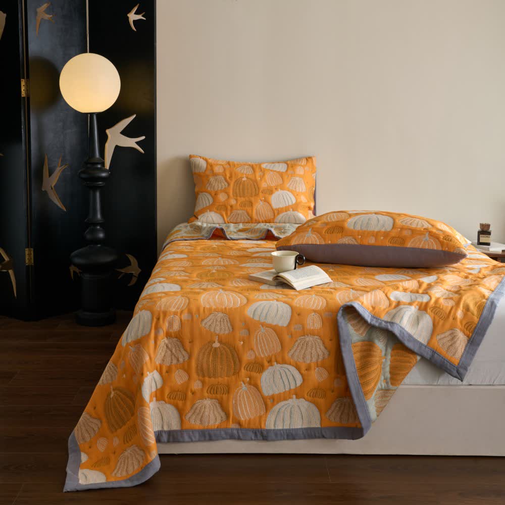 Three-Layer Cotton Gauze Pumpkin Quilt | Eco-Friendly 100% Cotton | Available in Full, Queen, Cal King, King Sizes