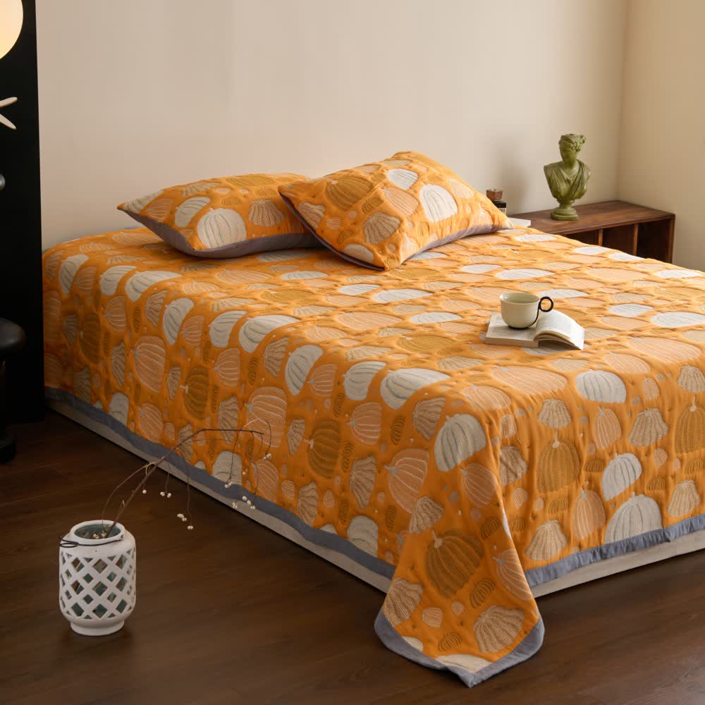 Three-Layer Cotton Gauze Pumpkin Quilt | Eco-Friendly 100% Cotton | Available in Full, Queen, Cal King, King Sizes